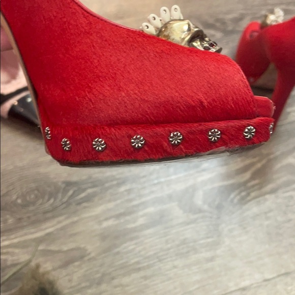 Alexander McQueen Calfhair Skull Peep Toe Pumps - Picture 7 of 7